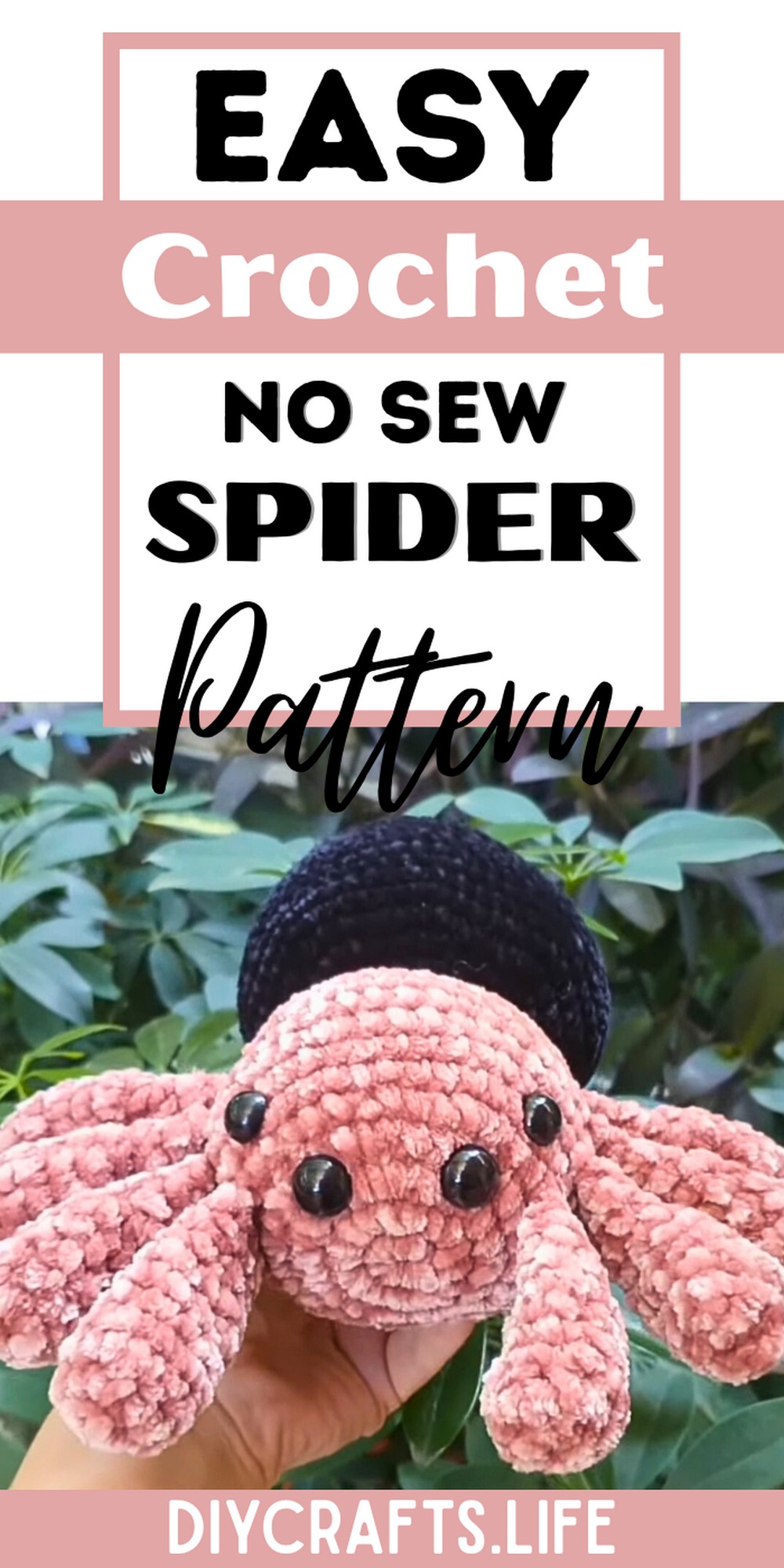 No Sew Spider Crochet Pattern for Halloween Décor and Gifting