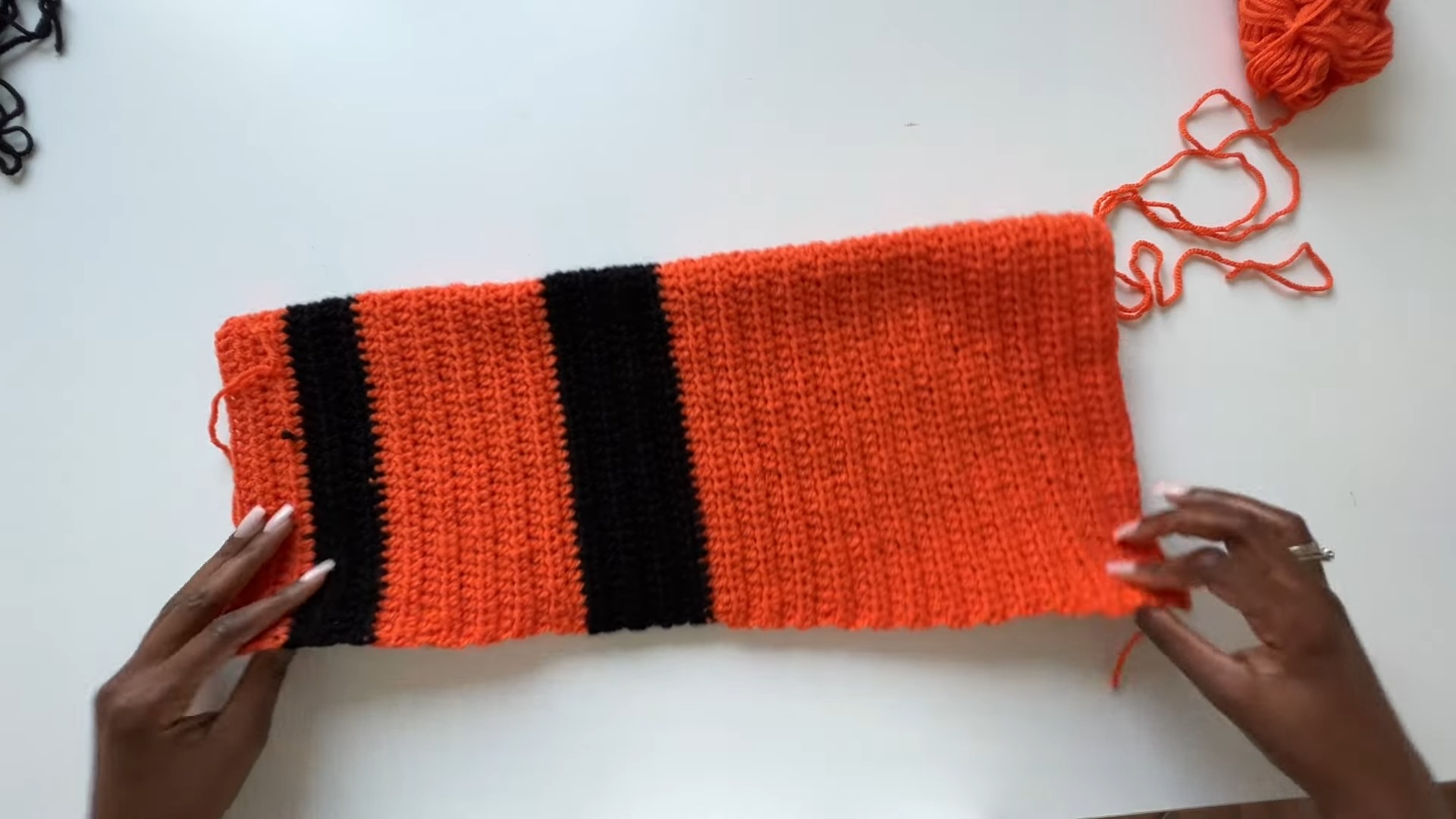 How to Crochet a Customizable Halloween Pumpkin Cardigan