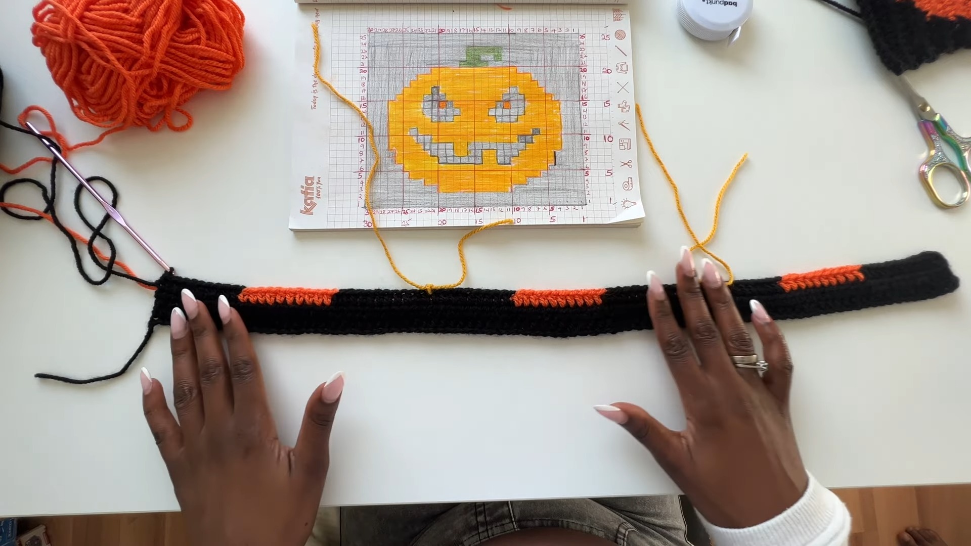 How to Crochet a Customizable Halloween Pumpkin Cardigan