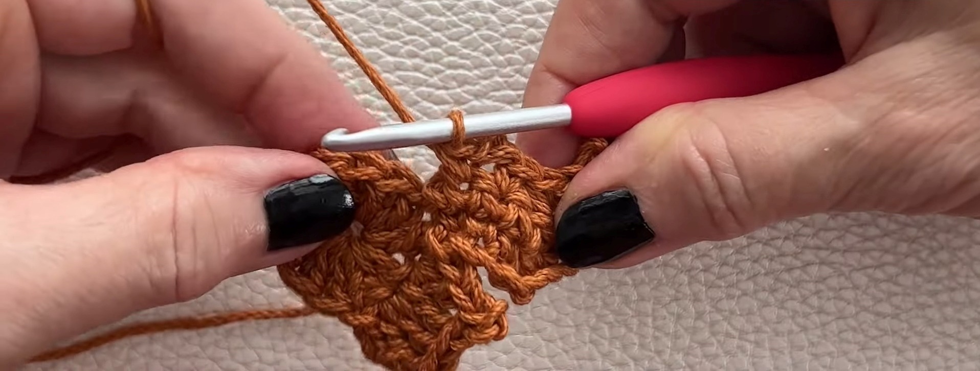 How to Crochet a Beautiful and Versatile Bat Appliqué Step-by-Step