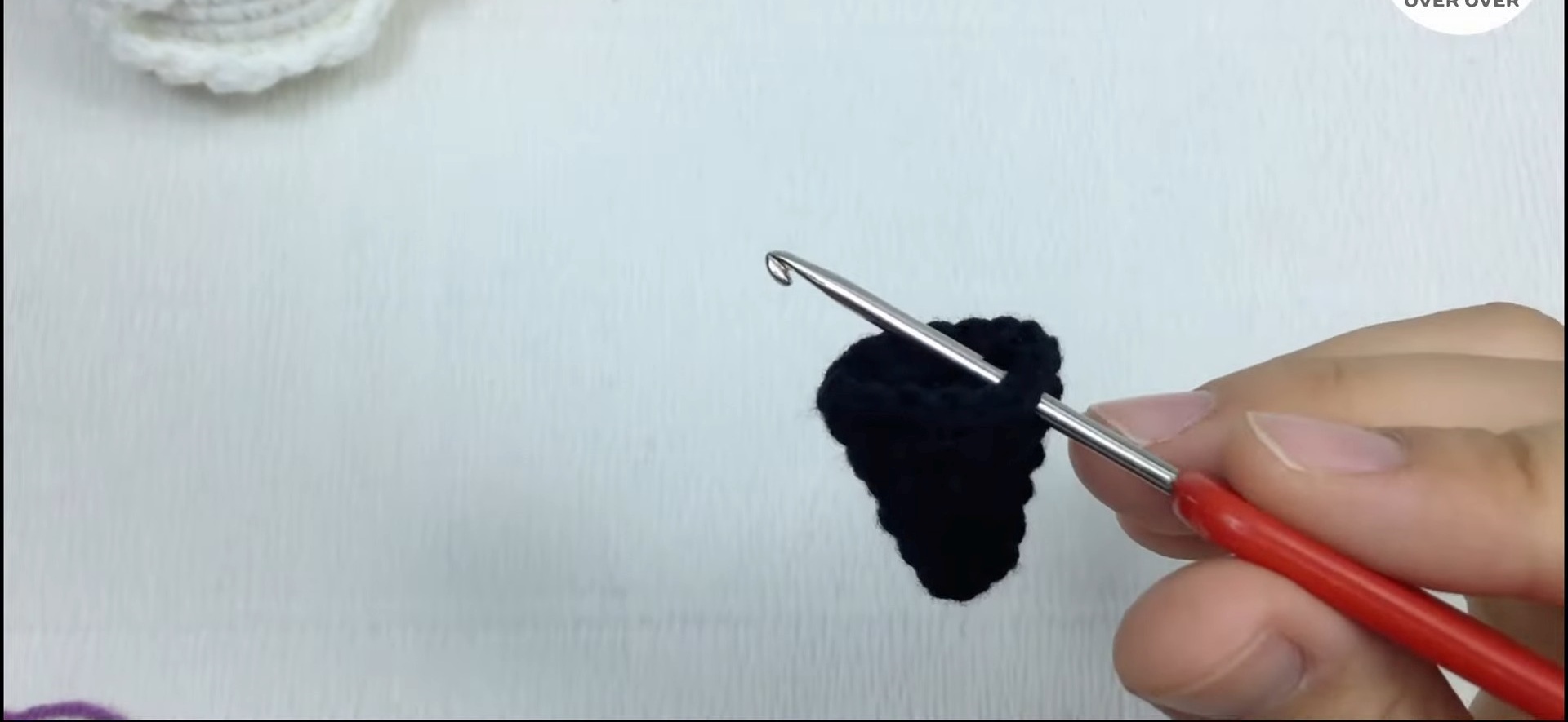 Crochet Halloween Ghost with Witch Hat – Keychain, Decoration, & More