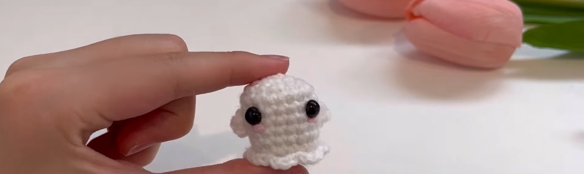 Crochet Ghost Pattern for Halloween Decorations and Gifts