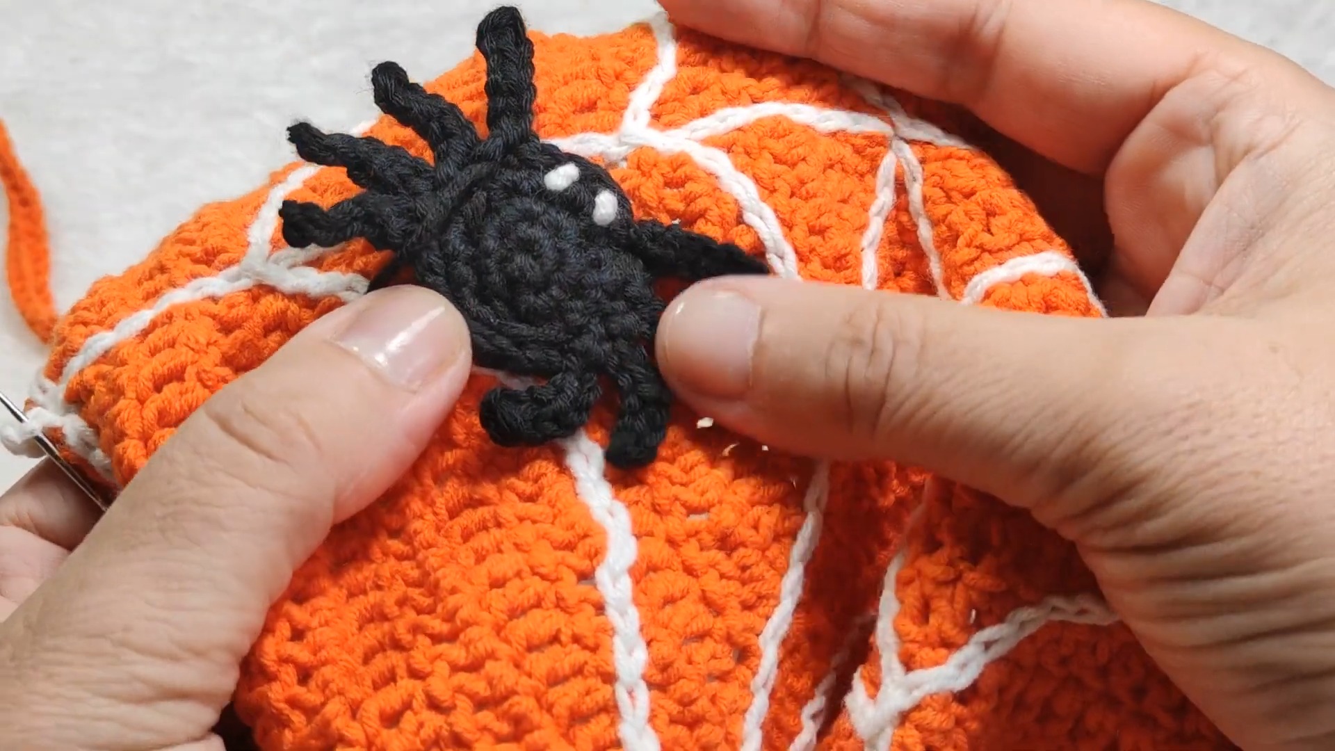 Crochet Spider Web Bandana Tutorial for Stunning Halloween