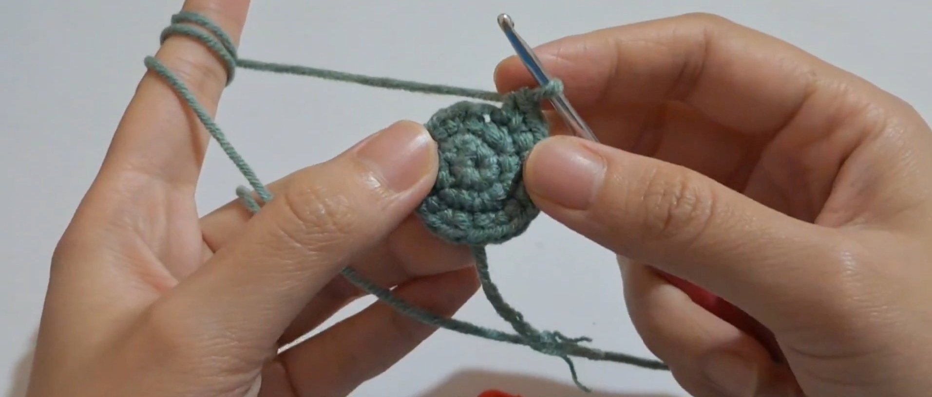 Crochet Spooky Zombie Bee – Halloween Crochet Pattern