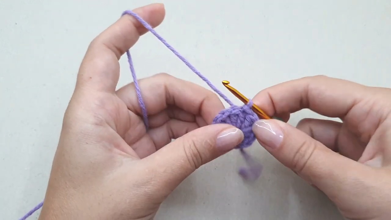 How to Crochet an Adorable Halloween Bat for Festive Décor
