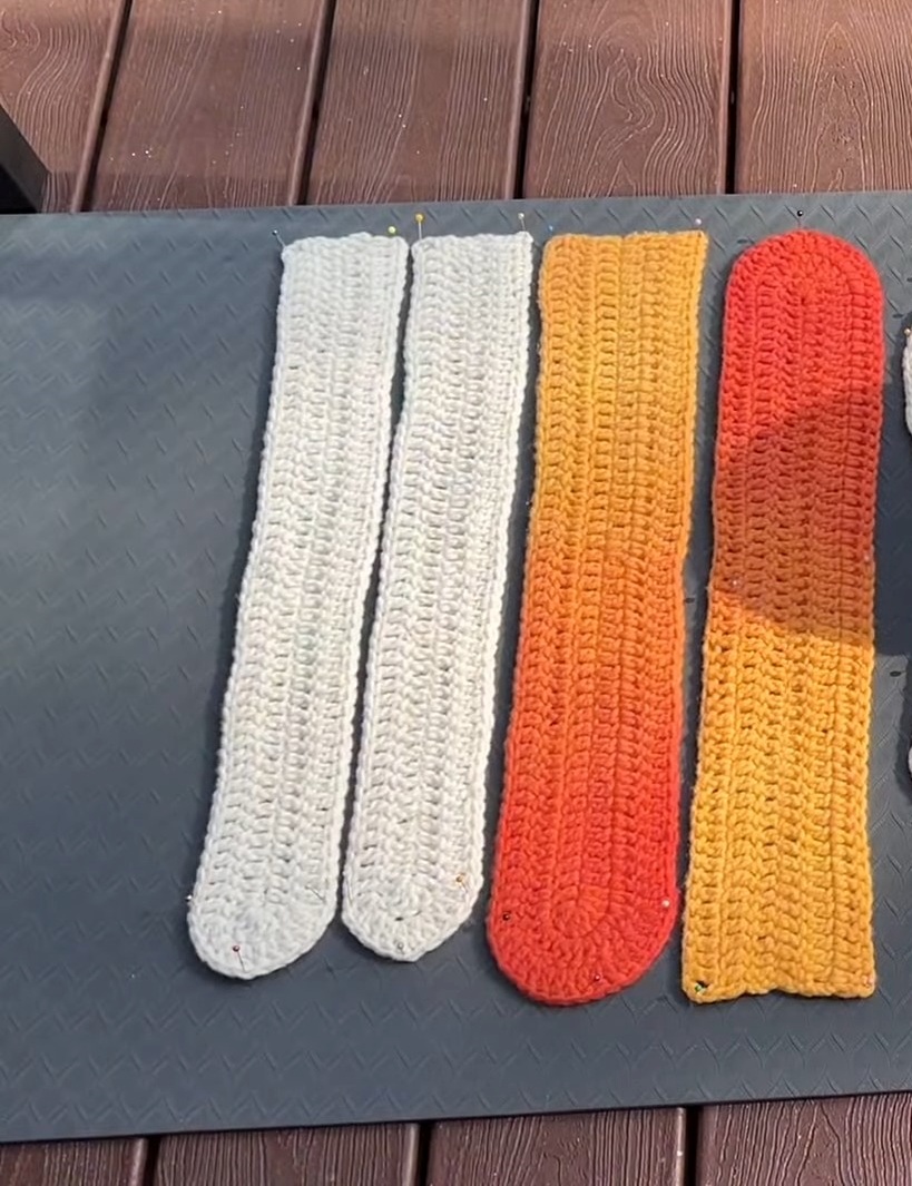 Free Crochet Skull Balaclava with Gradient Dye Effects