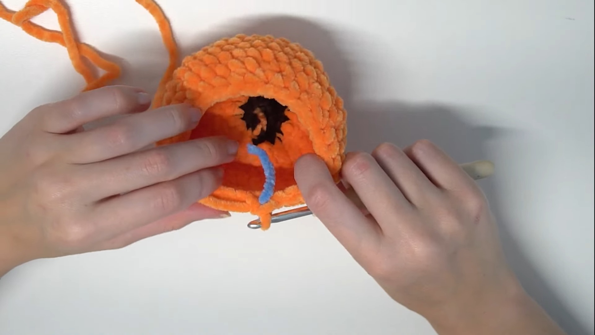 No Sew Crochet Pumpkin Tutorial for Beginners