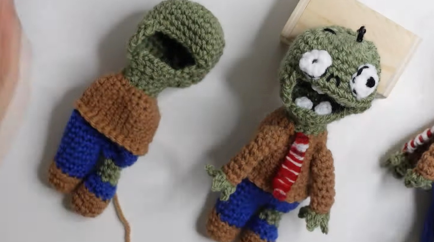 Crochet a Detailed Mini Zombie for Beginners and Experts