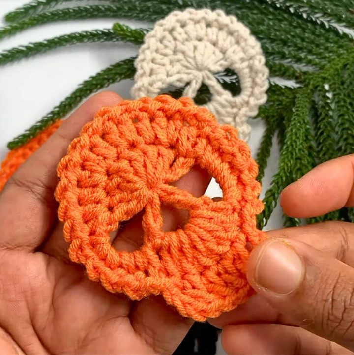 Crochet Snail Pattern With Heart Spiral Shell - DIY Crafts