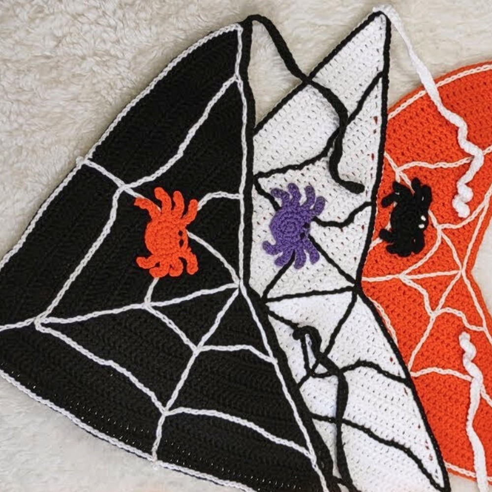 Crochet Spider Web Bandana Tutorial for Stunning Halloween