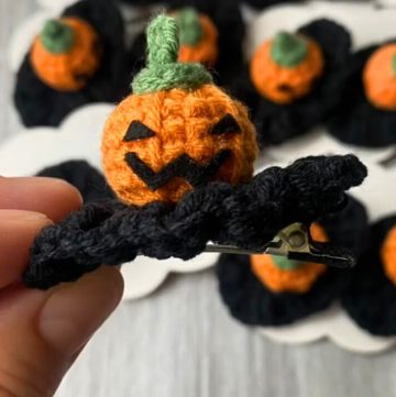 Step-by-Step Guide to Crocheting Halloween Hair Clips