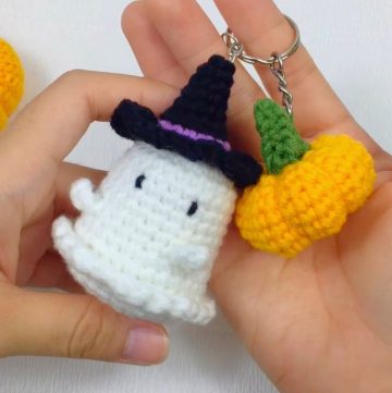 Crochet Halloween Ghost with Witch Hat – Keychain, Decoration, & More