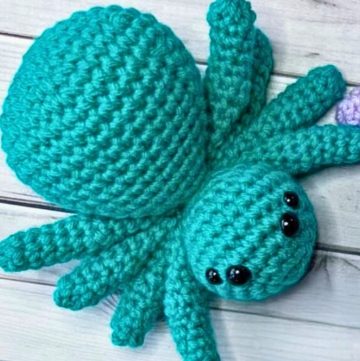 Learn How to Crochet a Cute and Simple Spider