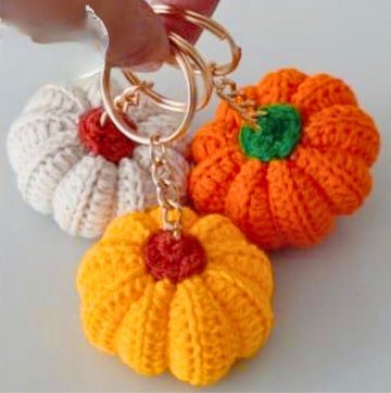 Crochet Pumpkin Keychain Tutorial for Fall Accessory