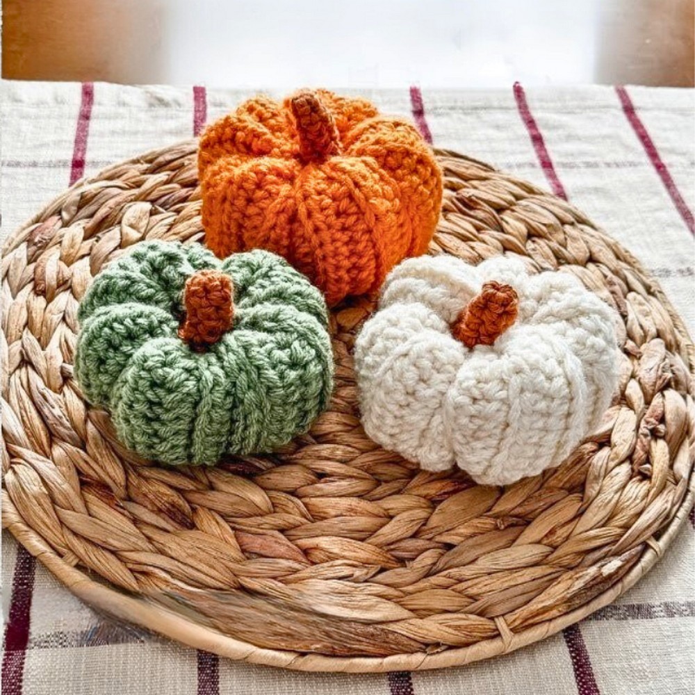 Learn How to Crochet Adorable Pumpkins for Fall Decorations