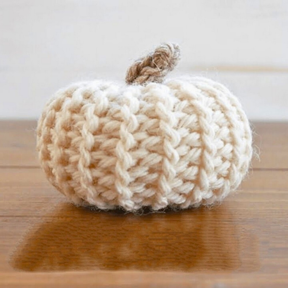 How to Crochet Easy Pumpkins Pattern for Fall Decor