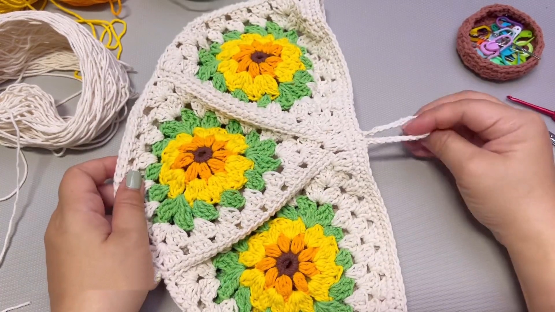 Functional Yet Fashionable Crossbody Bag for Beginners