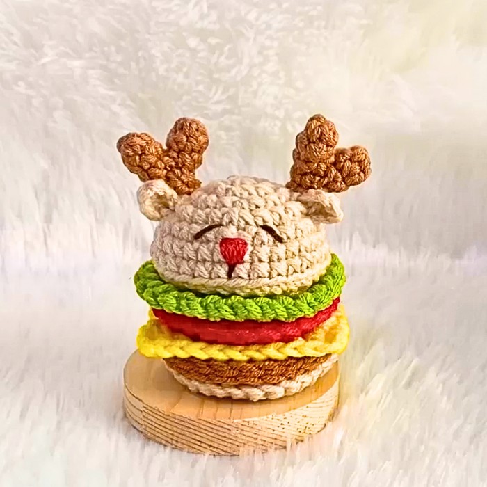 Crochet Hamburger Keychain with Durable Design and Detailed Pattern Instructions
