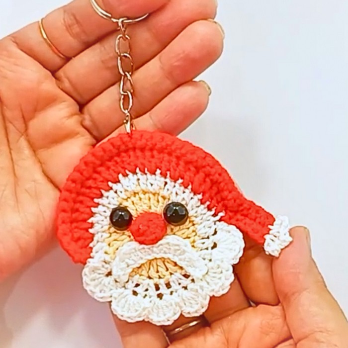 How To Crochet Santa Gift That’s Stylish, Functional, And Full Of Holiday Charm