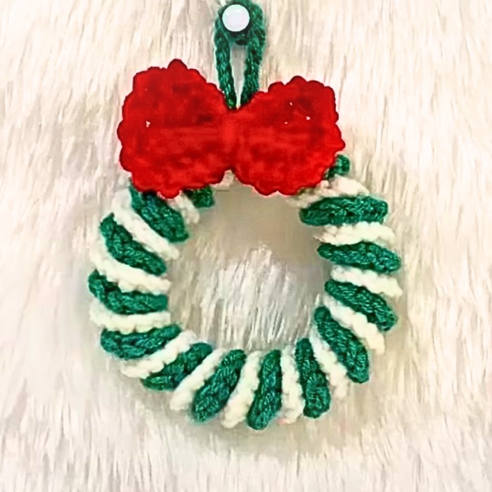 How to Crochet Christmas Tree Ornaments for Beautiful and Festive Holiday Decor