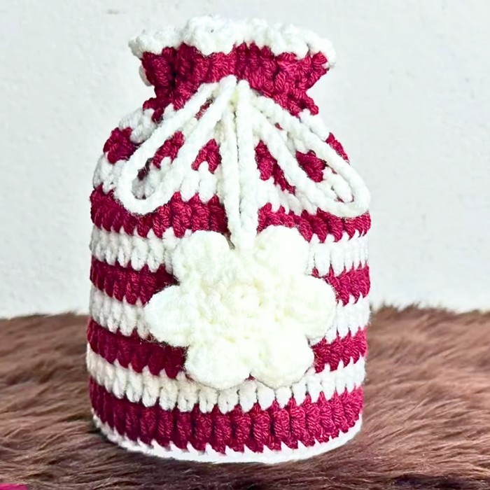 Crochet Christmas Gift Bag