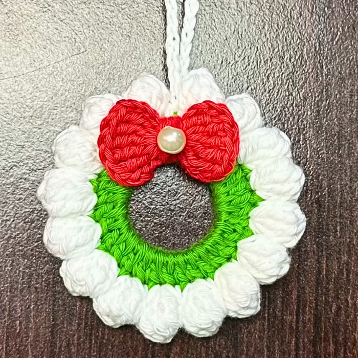 Crochet Wreath Ornament for Christmas
