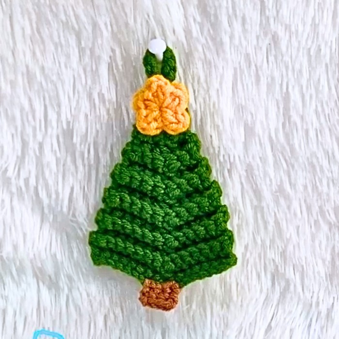 How To Crochet An Adorable And Functional Christmas Tree Decoration With Simple Steps