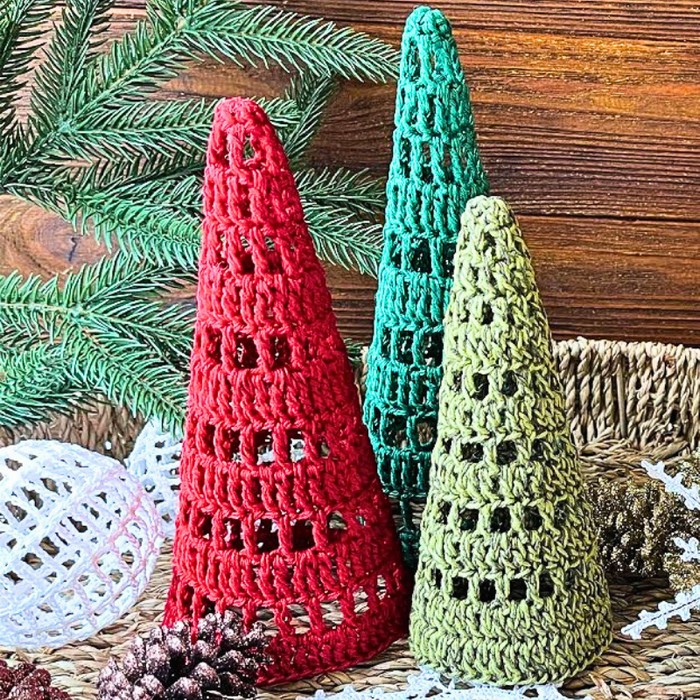 Crochet Christmas Tree