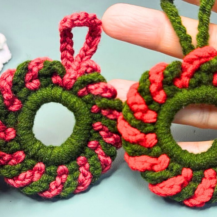 Christmas Wreath Motif