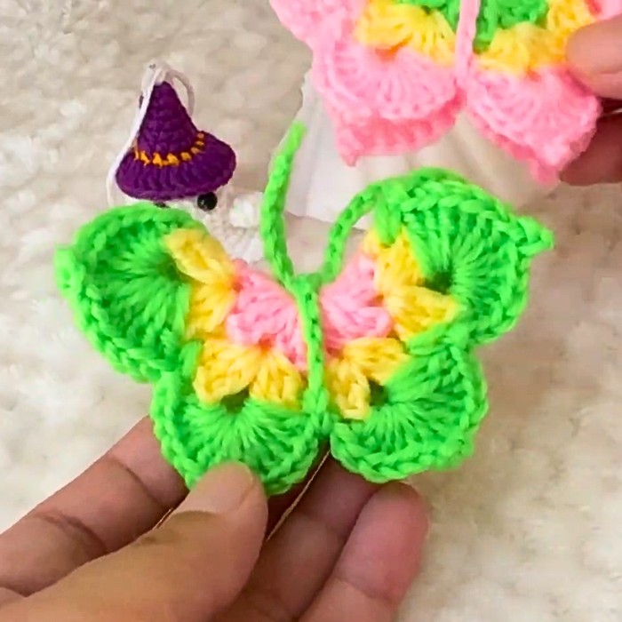 crochet a beautiful 3D butterfly
