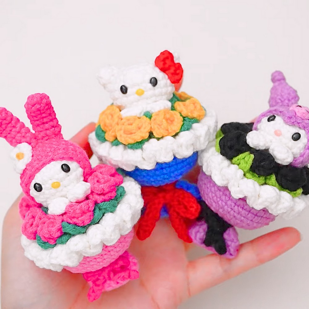 Crochet Hello Kitty Bouquet - Flowers & Sanrio Characters
