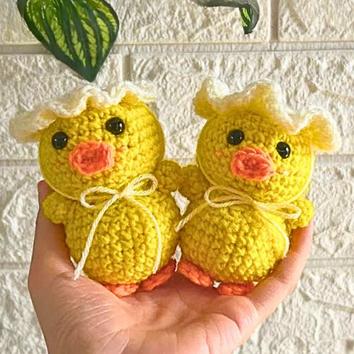 Charming Crochet Duck Pattern - A Quirky Design