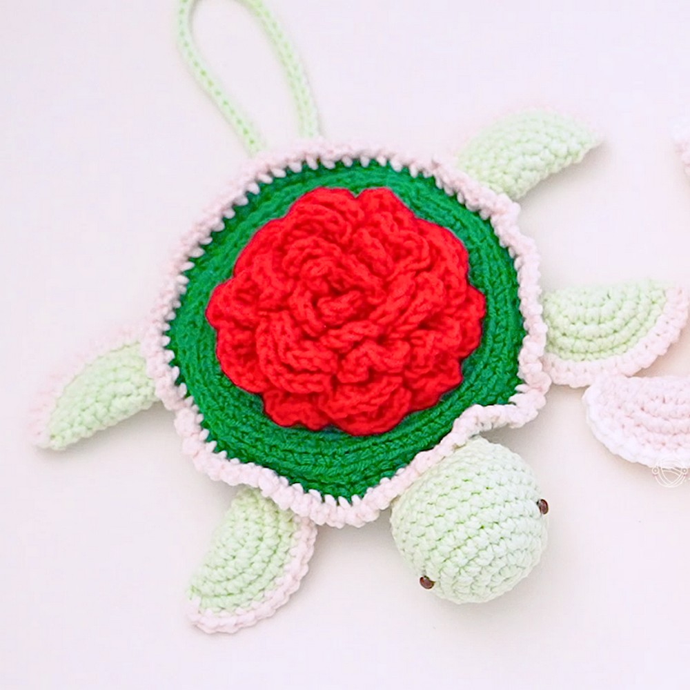 Crochet Rose Turtle Pouch - Nature-Inspired Design with Functionality