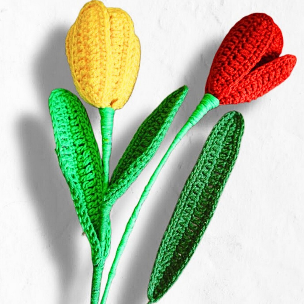 Crochet Tulip Leaf Pattern – Realistic and Detailed