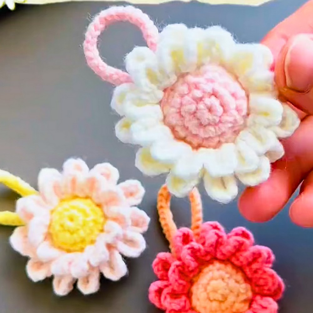 Double-Layer Crochet Daisy – Beautiful, Bold Design