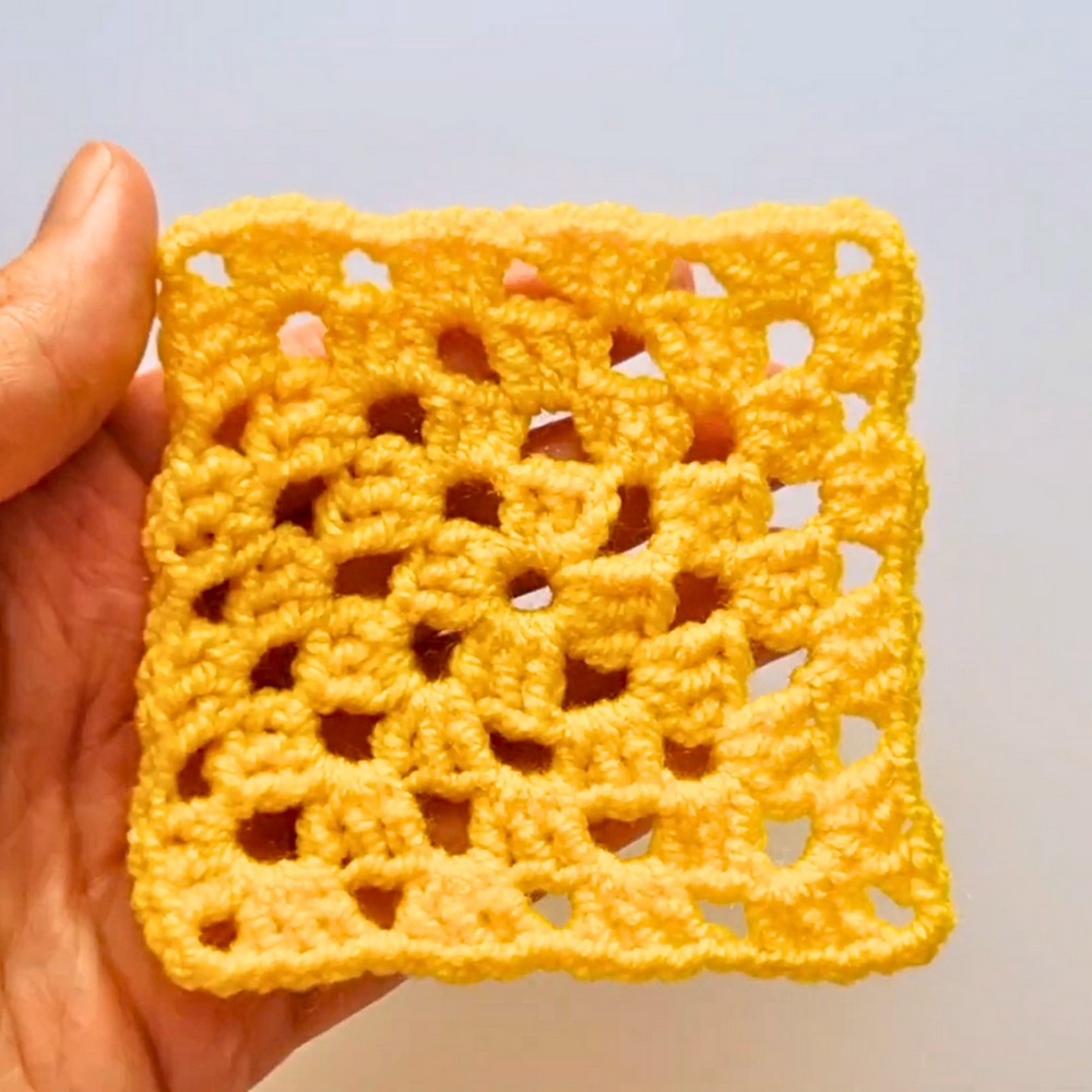 Timeless Crochet Granny Square Pattern – Easy Steps