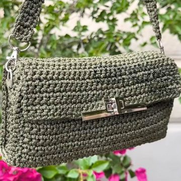 Crochet Bag Tutorial - Textured Design & Practical Style
