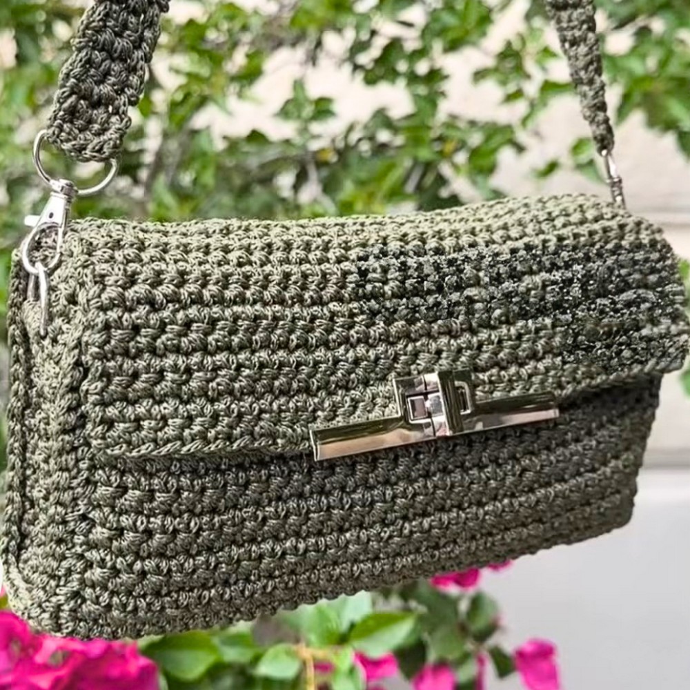 Crochet Bag Tutorial - Textured Design & Practical Style