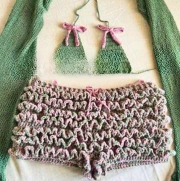 Crochet Bloomer Shorts - Stylish & Customizable Design