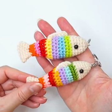Crochet a Cute Fish in 20 Minutes from Leftover Yarn