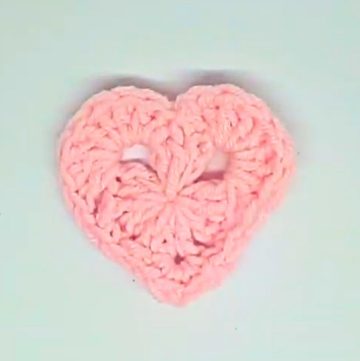 Crochet Heart Pattern – Soft & Stylish Design