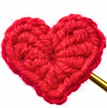 Easy Crochet Heart Pattern - Perfect for Valentine's Day
