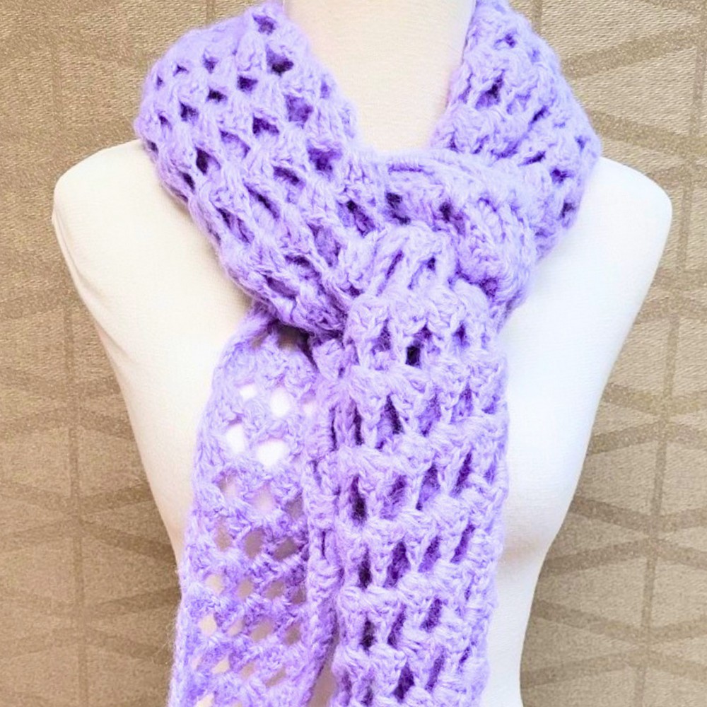 Half Granny Square Crochet Scarf Tutorial