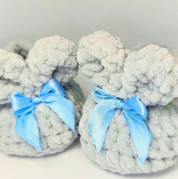 Cutest Crochet Bunny Booties Pattern for Baby Feet