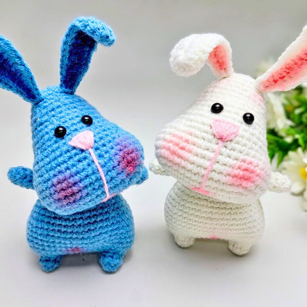 How to Crochet a Cute Tilt-Head Bunny