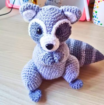 Crochet Raccoon Amigurumi Guide with Eye Patch Details