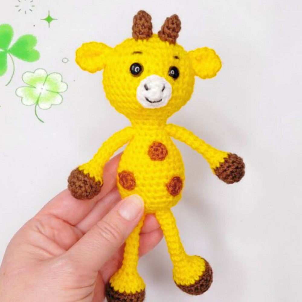 Learn How to Crochet a Cute Giraffe Amigurumi Toy