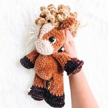 Low Sew Crochet Horse Pattern with Minimal Sewing