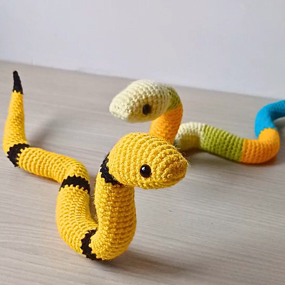 No-Sew Crochet Snake Amigurumi Pattern Free
