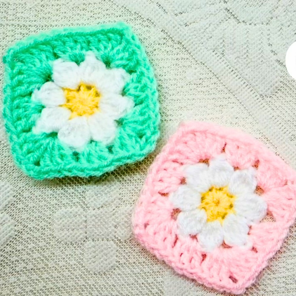 Crochet Daisy Granny Square